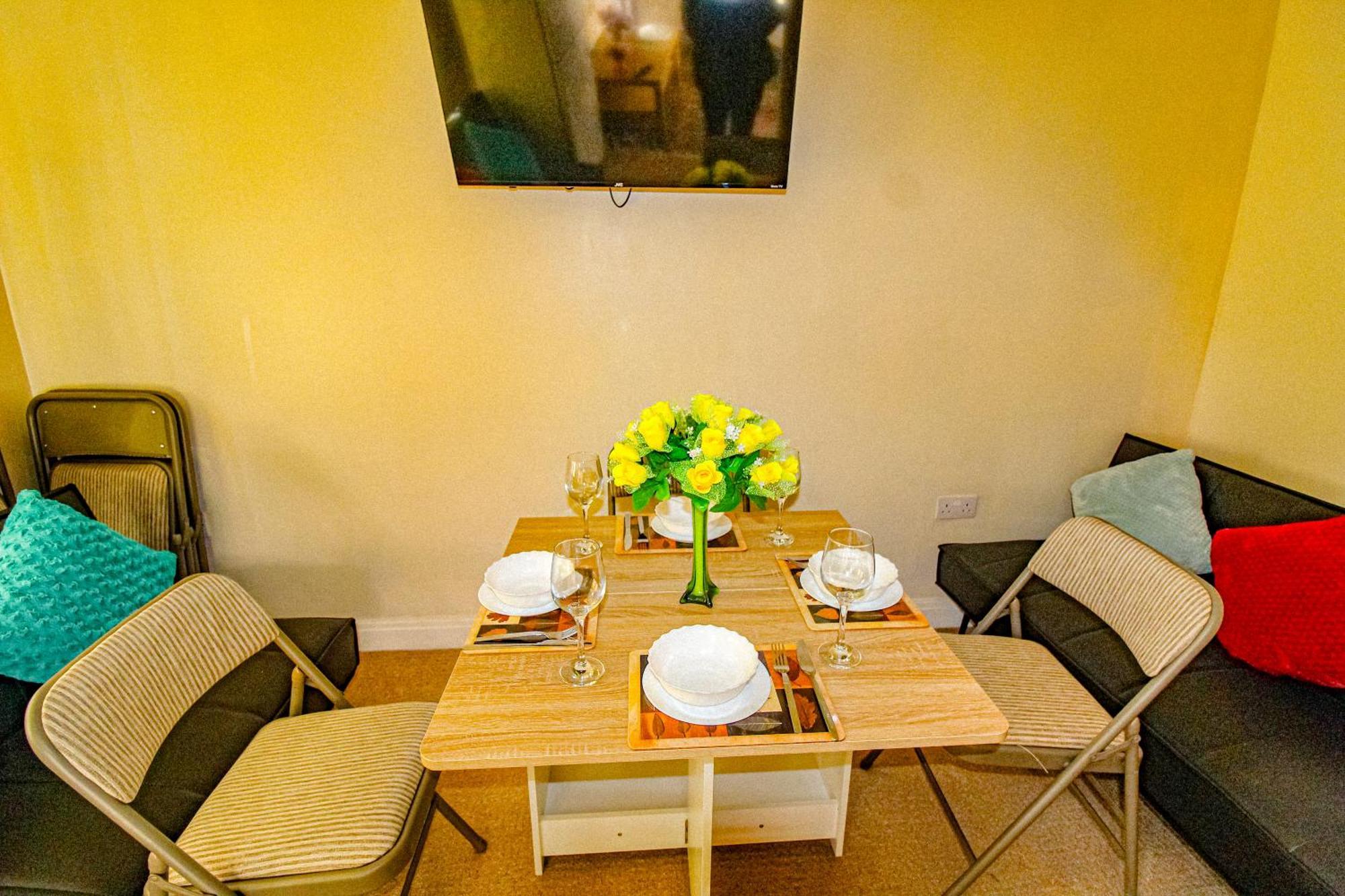 Ripley House By Smart Corporate Stays מראה חיצוני תמונה